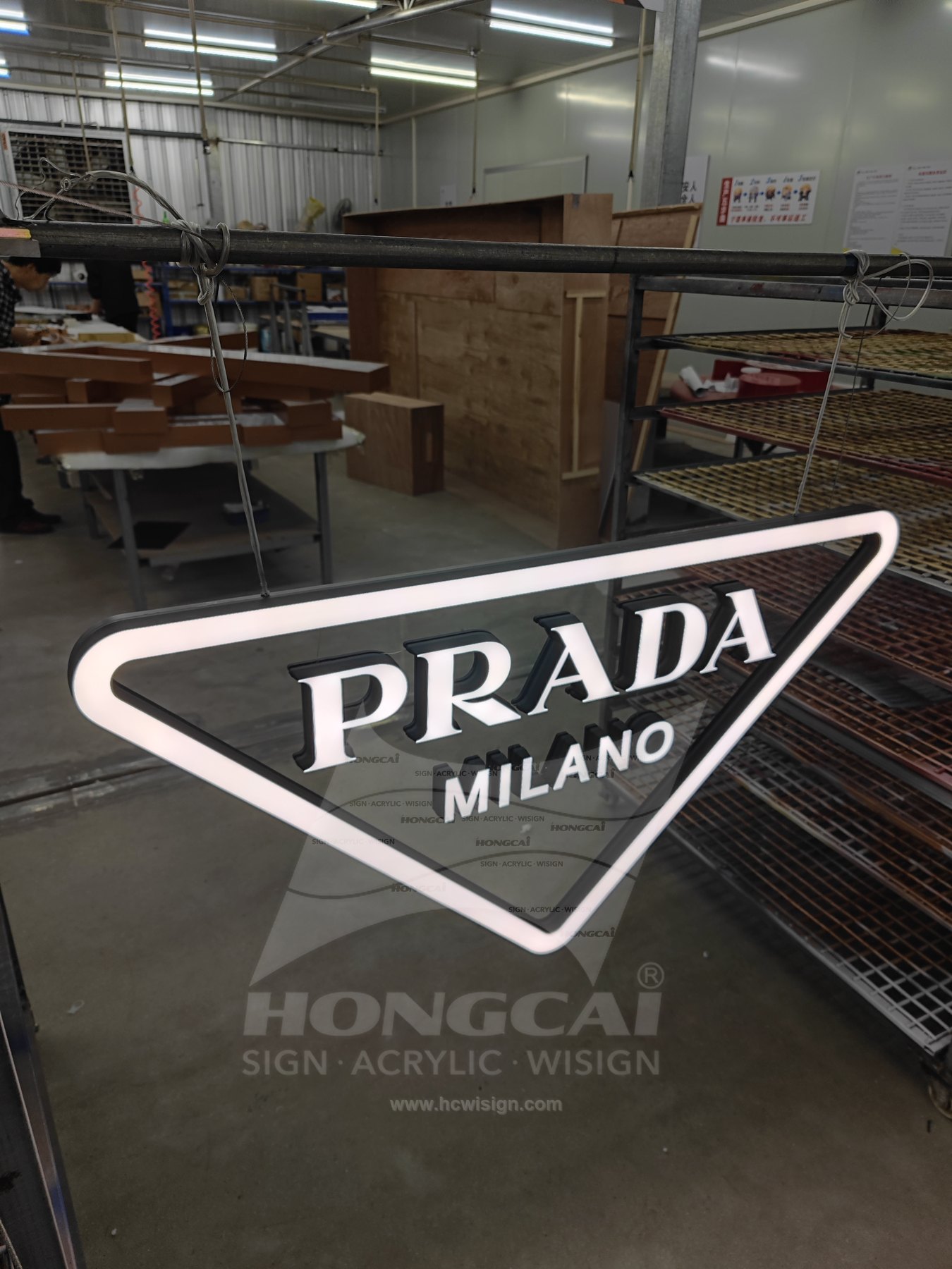 18Prada 2