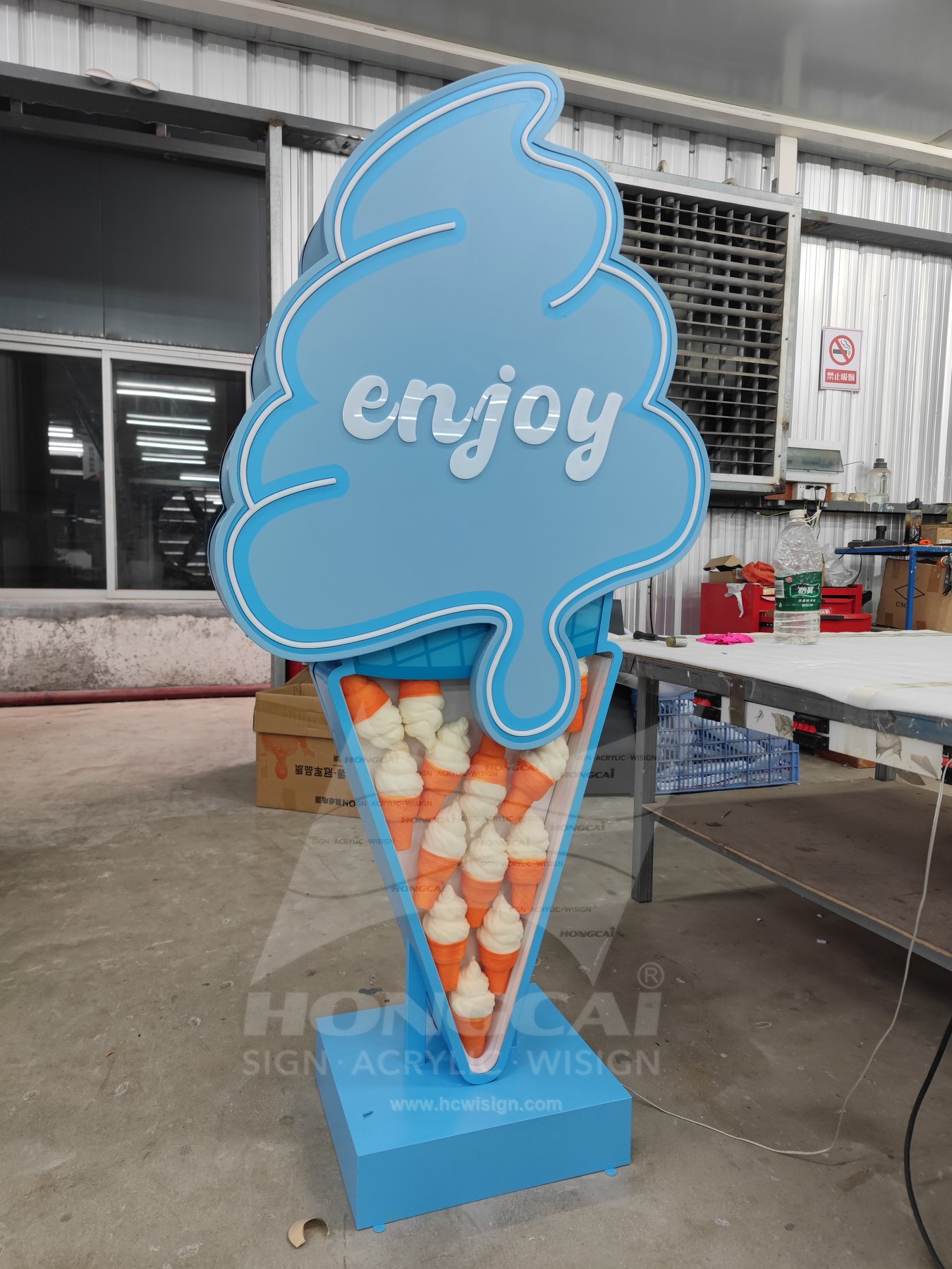 Creative Light Boxes Case 07 2