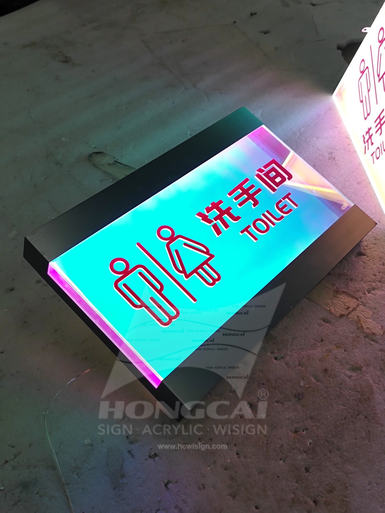Door Signs Case 06 3