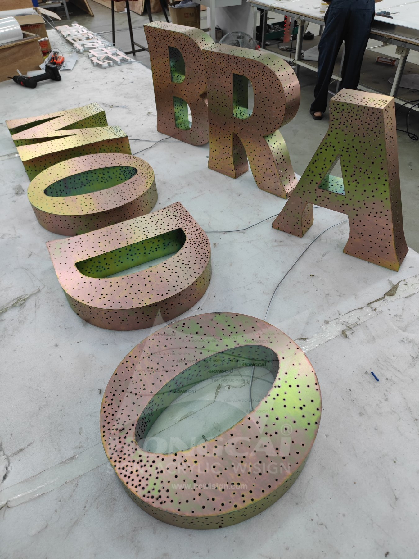Flat Face Illuminated Letters - T Junction 2