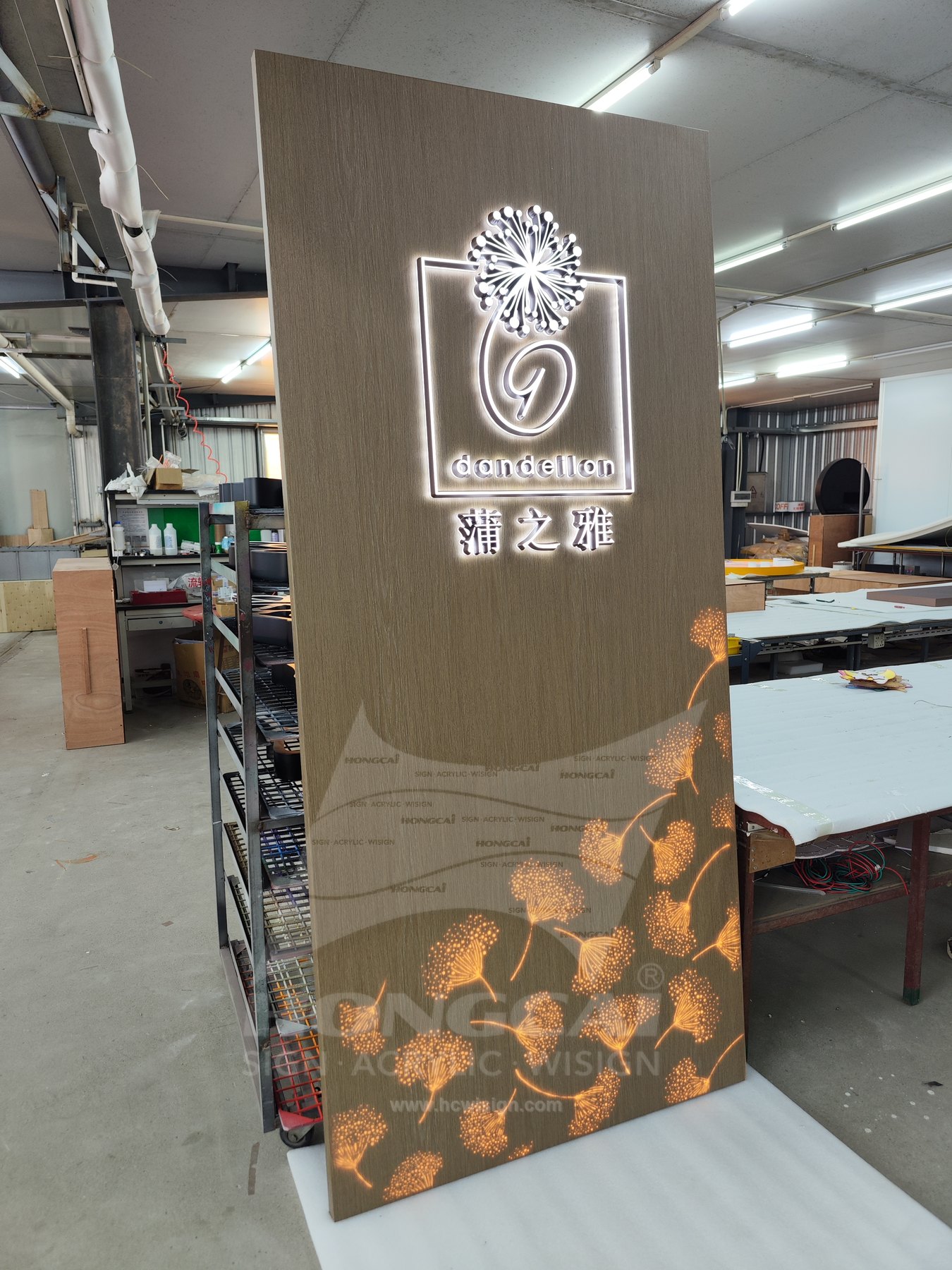 Translucent Texture Panels Case 04 3