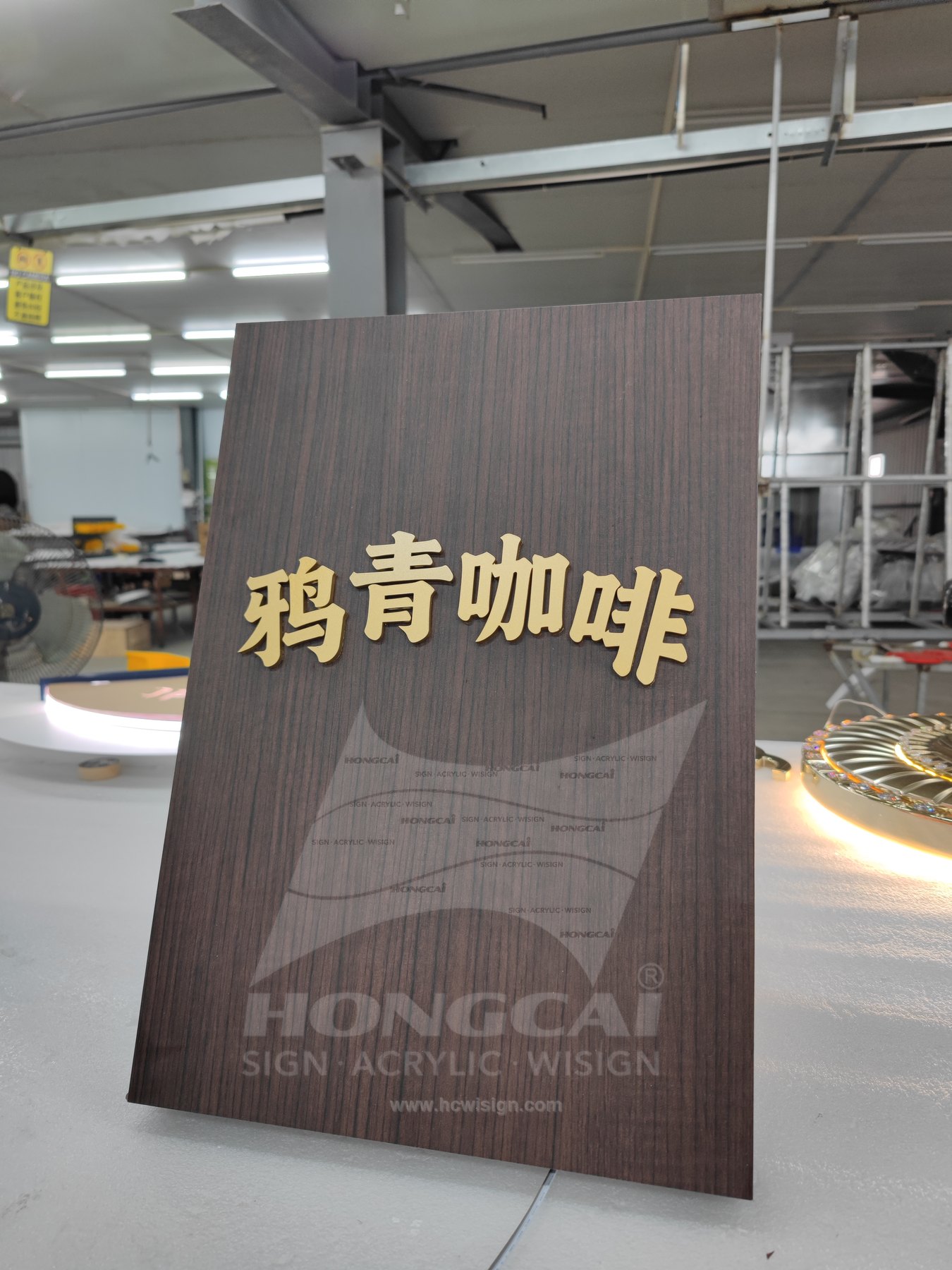 Translucent Texture Panels Case 06 4